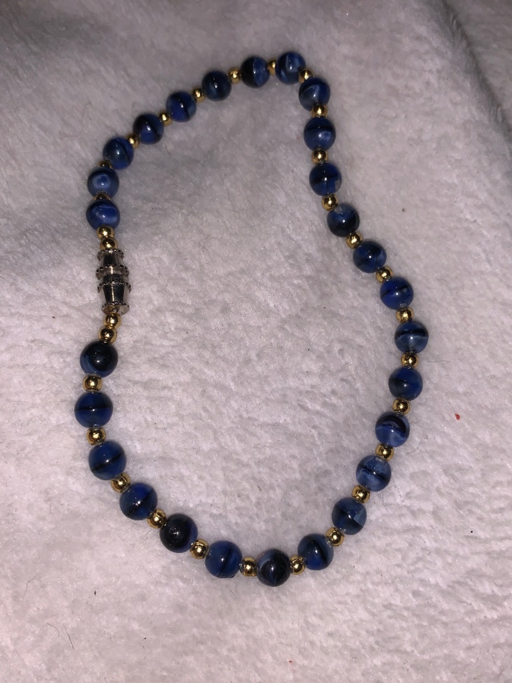 Elegant Blue Beaded Ankle Bracelet with Gold Accents